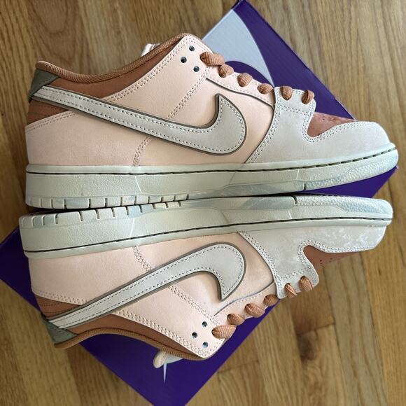 Nike SB Dunk Low Shoes Men’s 9.5 Trocadéro Gardens Paris main image 6